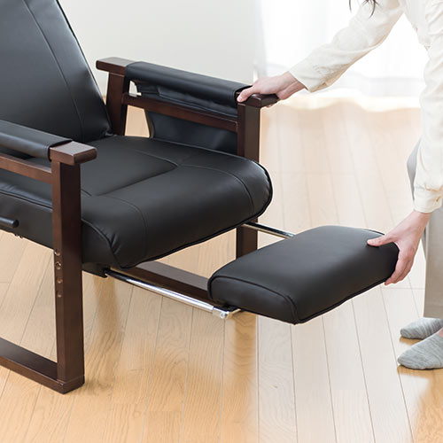 【寝られる椅子】 リクライニング高座椅子 オットマン内蔵 PUレザー生地 レバー式リクライニング サイドポケット付き ブラック