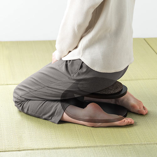 正座椅子 法事 しびれ あぐら 腰痛対策 コンパクト クッション付き 木製 耐荷重100kg