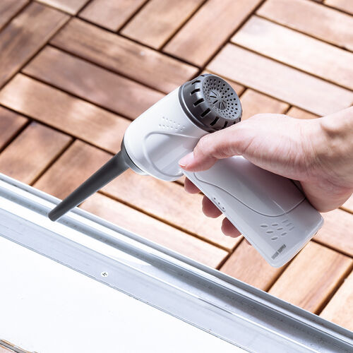 電動エアダスター 充電式 無段階風量調整 LEDライト付 ガス不使用 ノズル付き