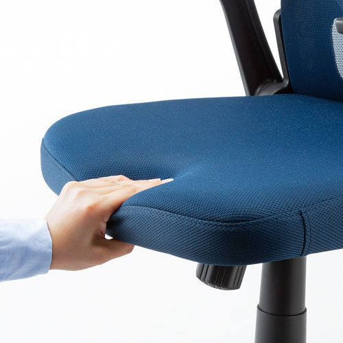 オフィスチェア メッシュ背もたれ 跳ね上げ式アームレスト付き ブルー