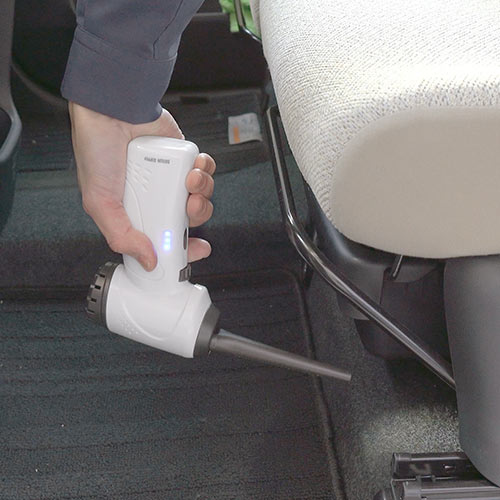 【アウトレット】電動エアダスター 充電式 無段階風量調整 LEDライト付 ガス不使用 ノズル付き