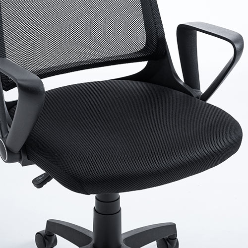 【在庫限り】メッシュチェア 跳ね上げ式アームレスト ミドルバック ブラック